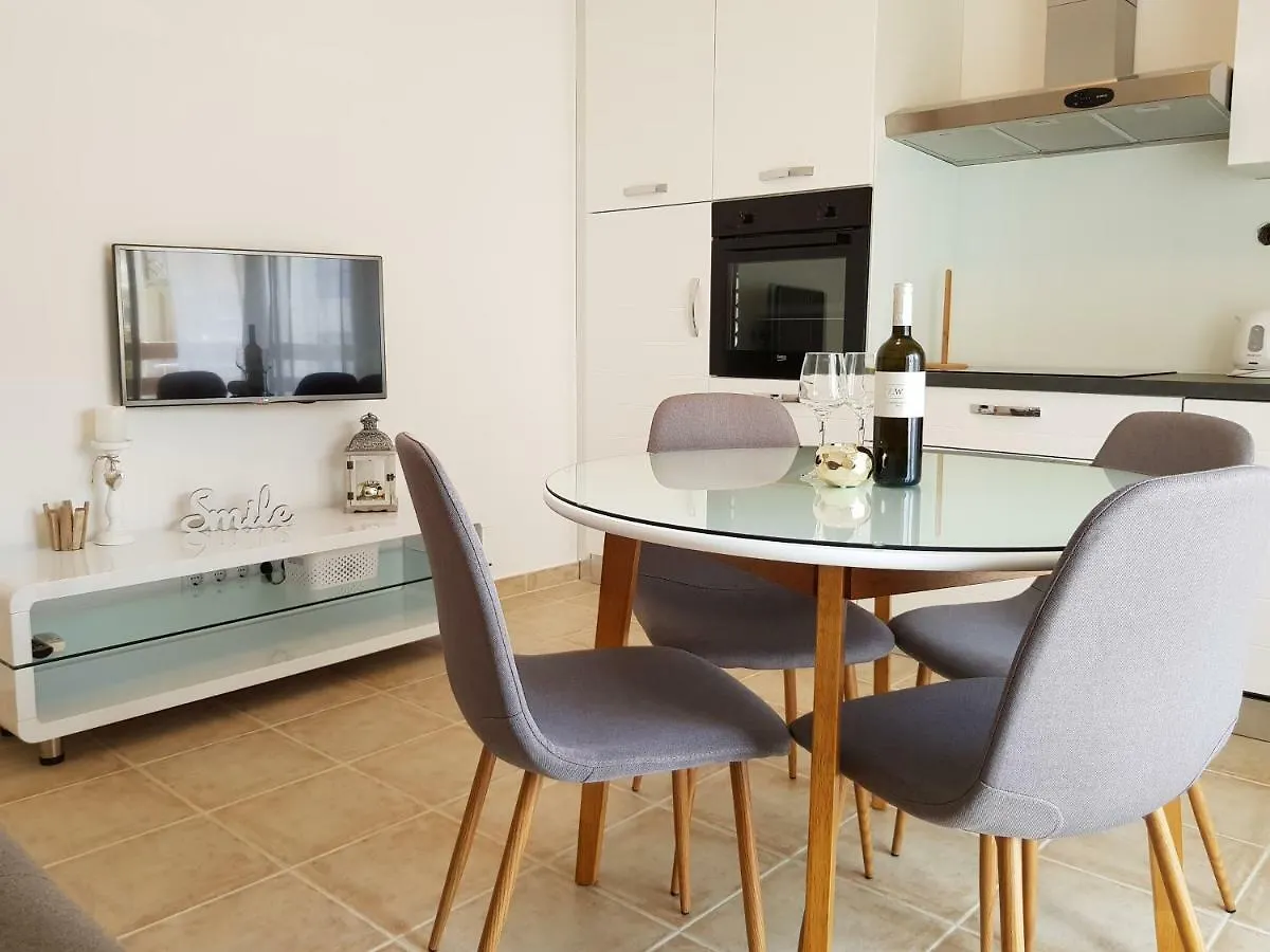 Three Roses Apartment Split