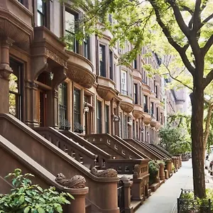 cozy-townhouse-in-harlem.us-newyorkcity.com/