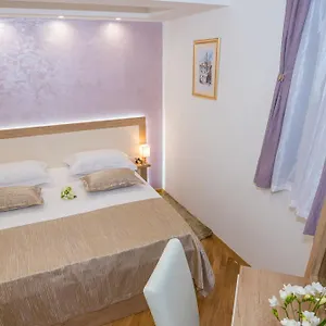  Apartment Mija