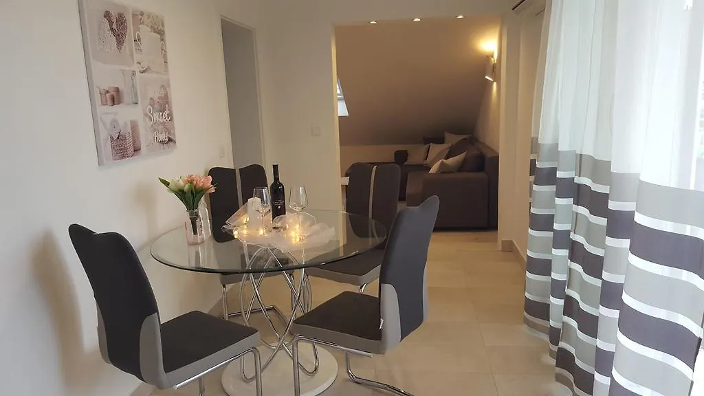 Three Roses Apartment Split